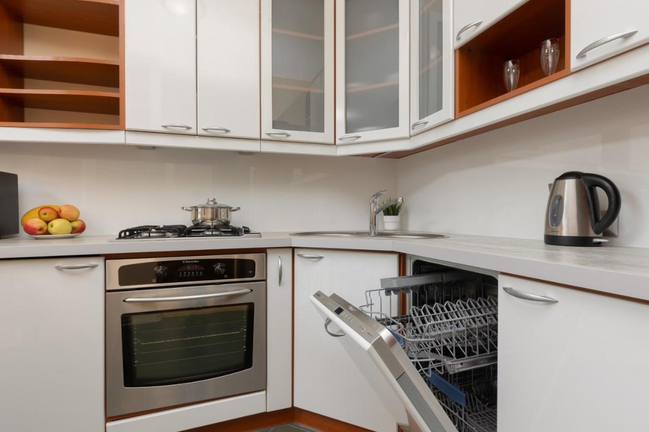 Spacious & Quiet 1 Bedroom Apartment In Pruszkow By Noclegi Renters Eksteriør bilde