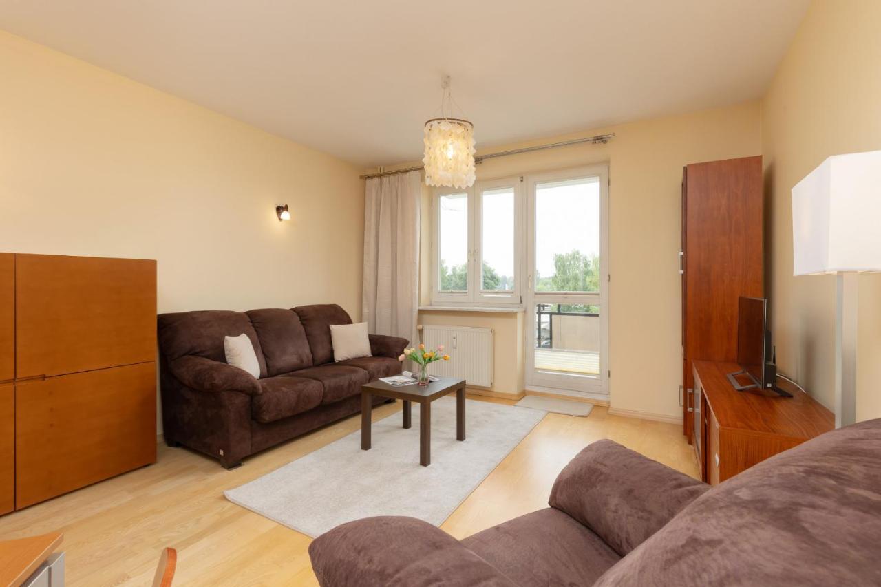 Spacious & Quiet 1 Bedroom Apartment In Pruszkow By Noclegi Renters Eksteriør bilde
