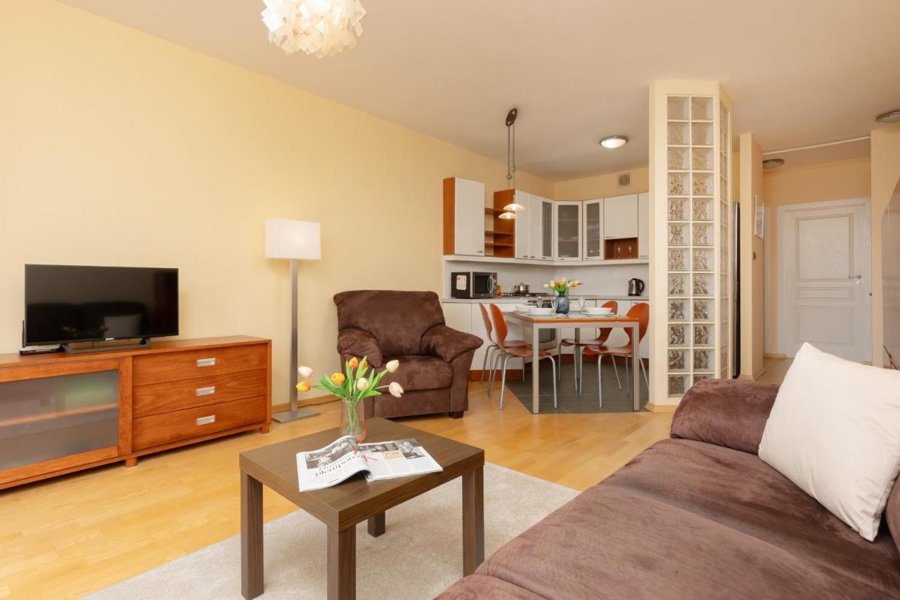 Spacious & Quiet 1 Bedroom Apartment In Pruszkow By Noclegi Renters Eksteriør bilde