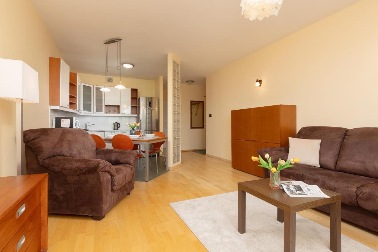 Spacious & Quiet 1 Bedroom Apartment In Pruszkow By Noclegi Renters Eksteriør bilde