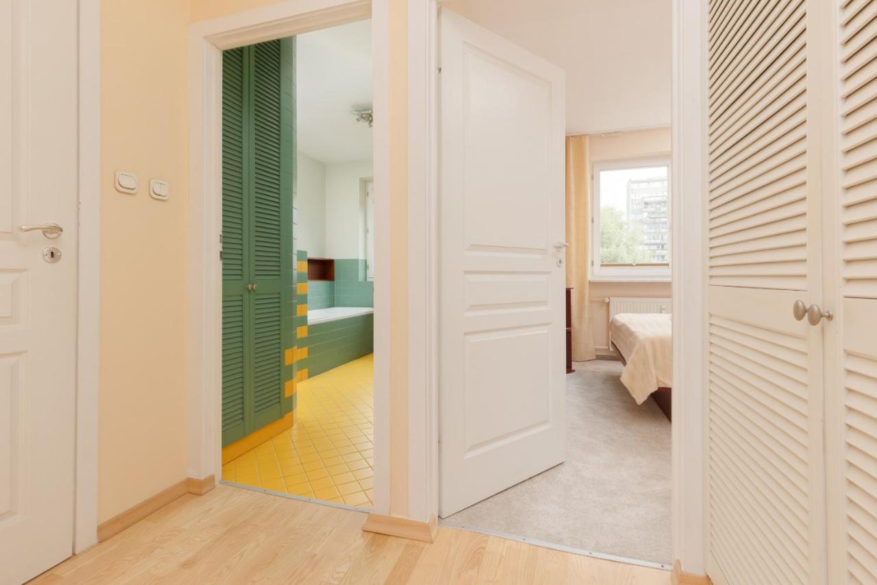 Spacious & Quiet 1 Bedroom Apartment In Pruszkow By Noclegi Renters Eksteriør bilde
